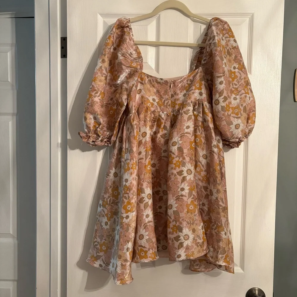 Storia Blush Pink Garment - Picture 4 of 4